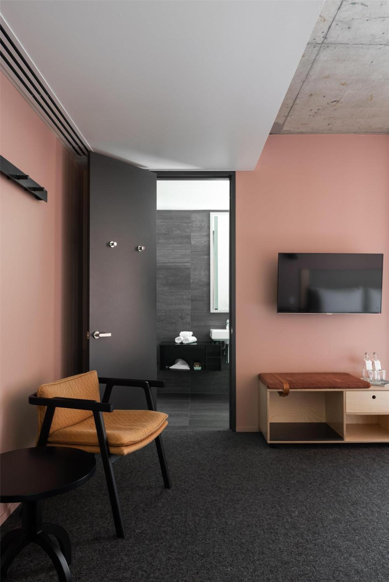 פרת'' Alex Hotel מראה חיצוני תמונה