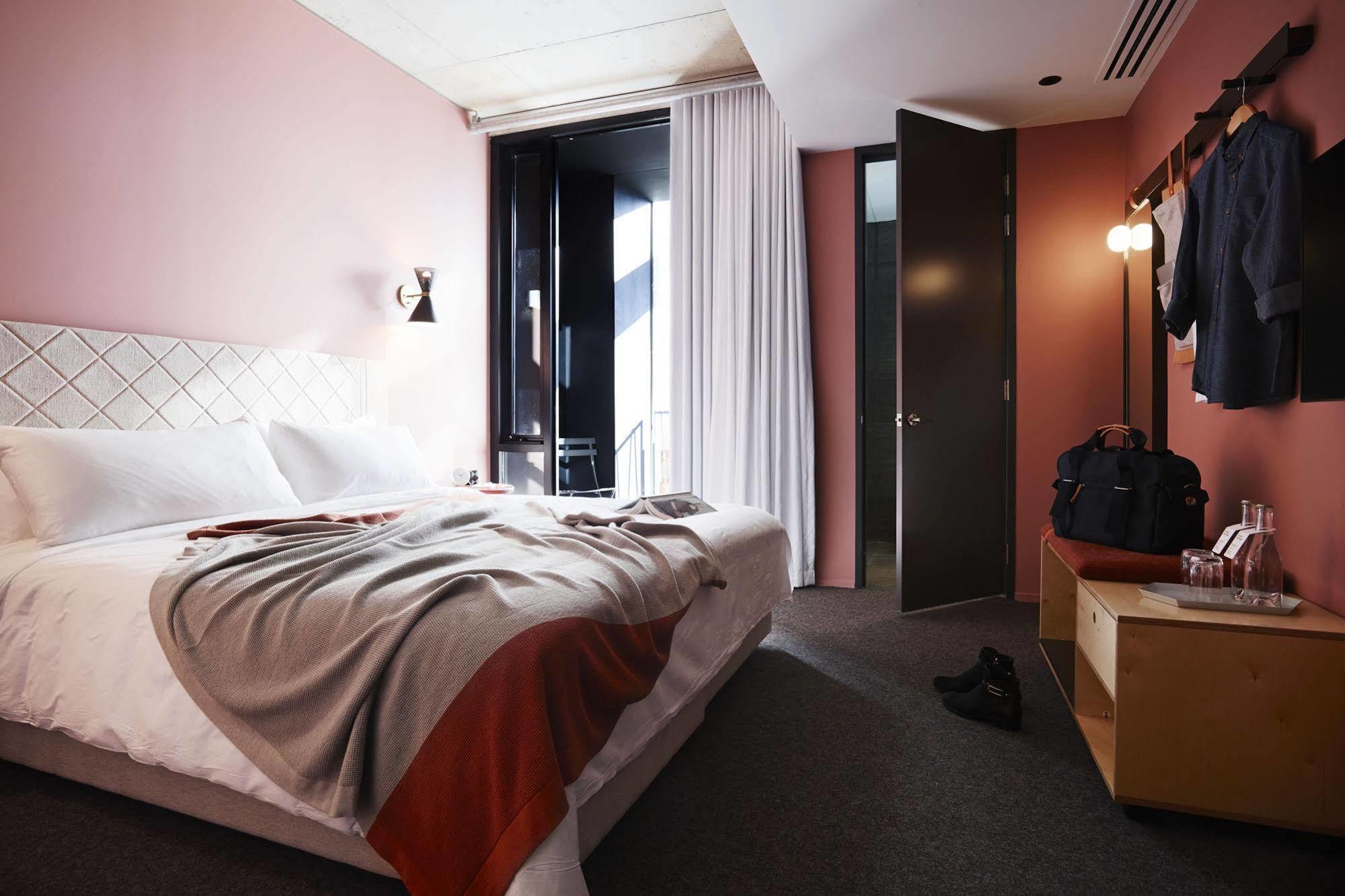 פרת'' Alex Hotel מראה חיצוני תמונה