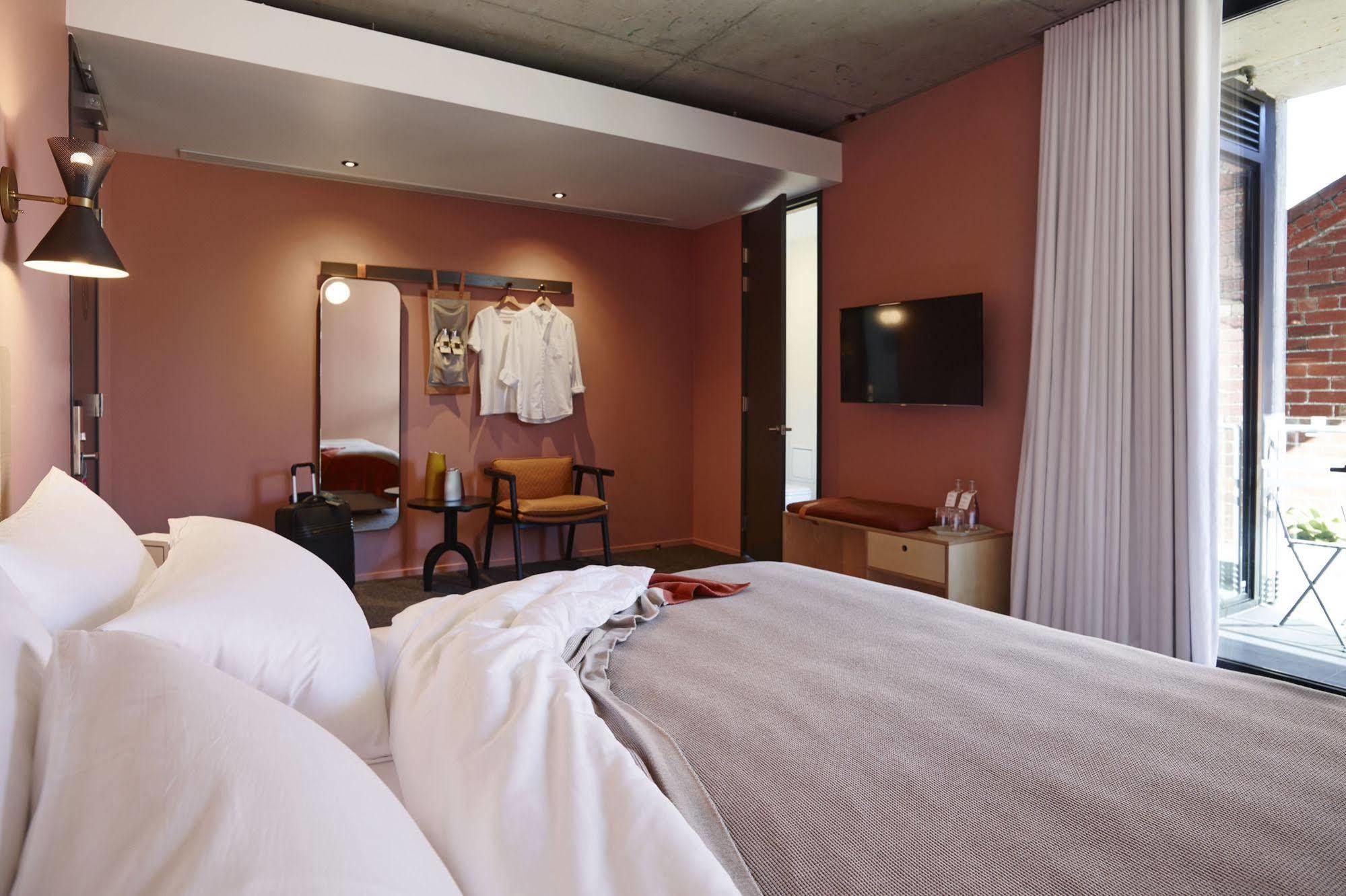פרת'' Alex Hotel מראה חיצוני תמונה